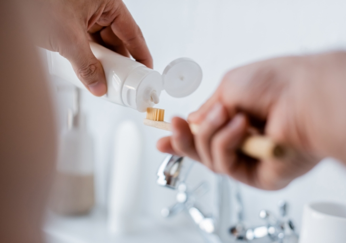 フッ素入り歯磨き剤